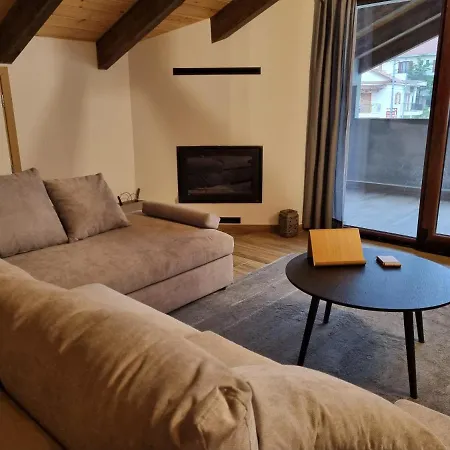 Chalet ερυθρελάτη