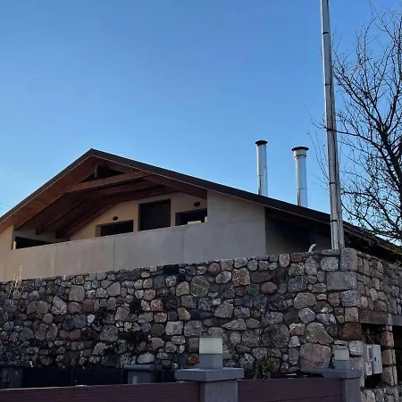 ερυθρελάτη Chalet Kalavryta